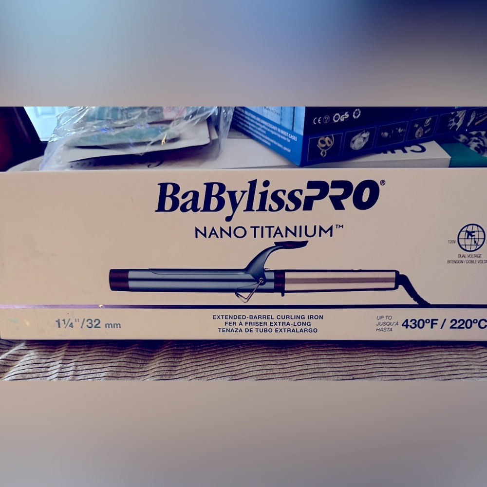 BaBylissPRO Nano Titanium
Extended Barrel Curling Iron
